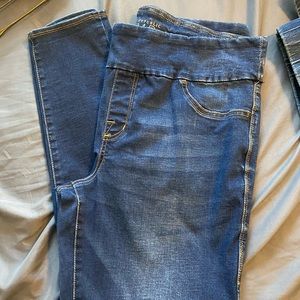 Size 18 Pull on jeggings